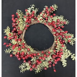 Xmas Wreath with Red Berries 24"